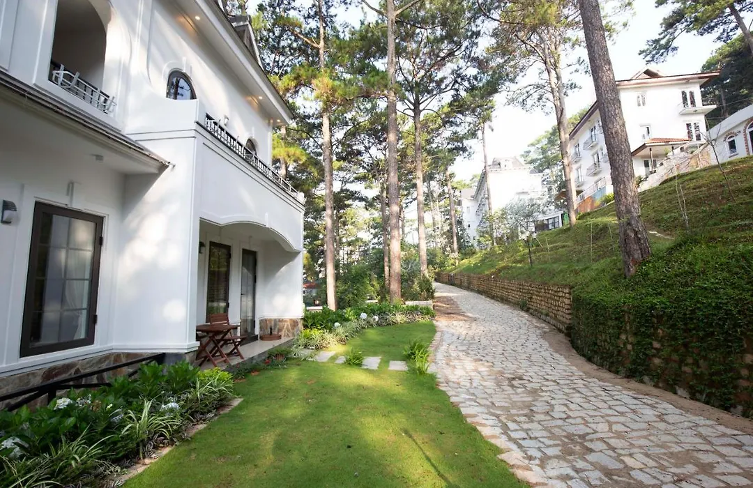 Lat Valley Villa-1